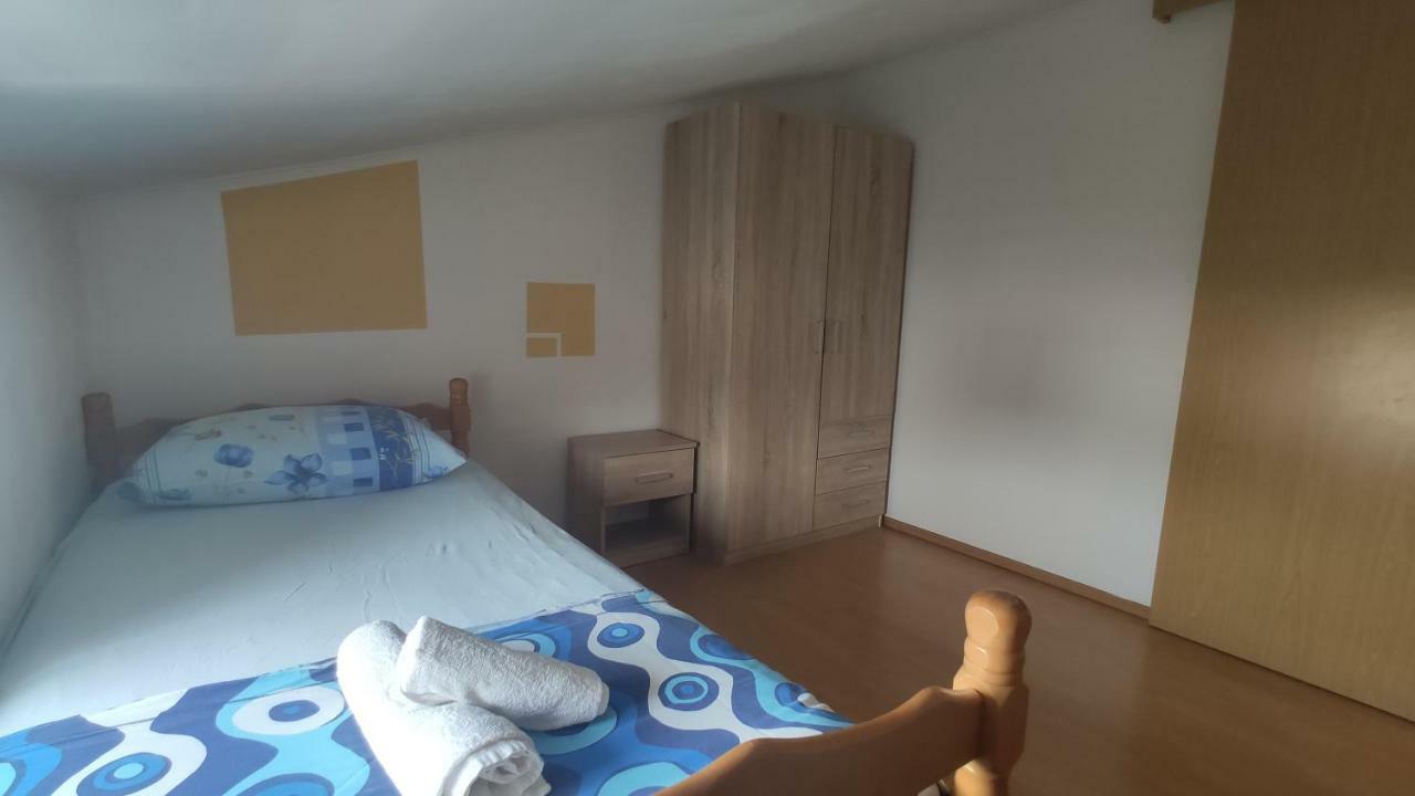 Small Northside Apartment سبليت المظهر الخارجي الصورة
